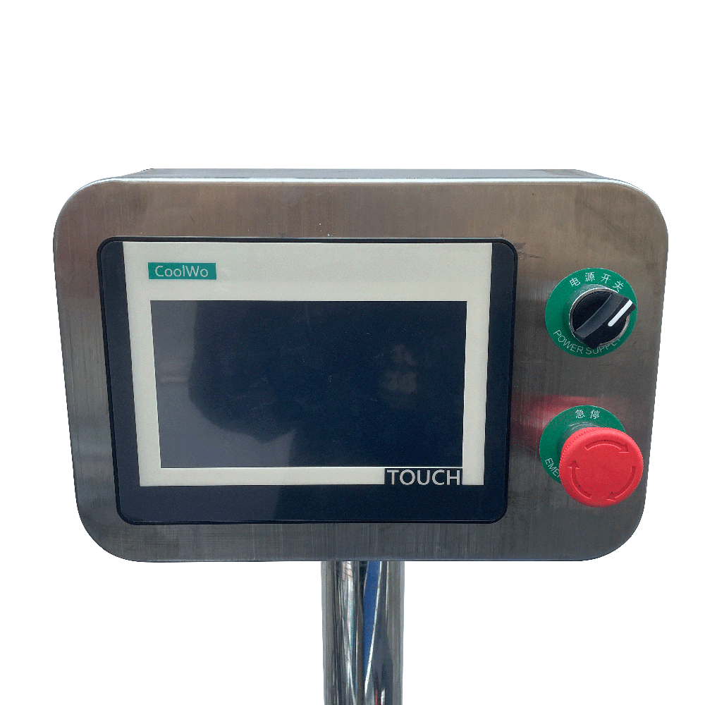 Horizontal self-adhesive labeling machine